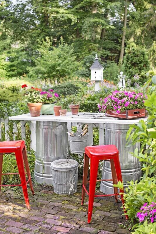 potting station